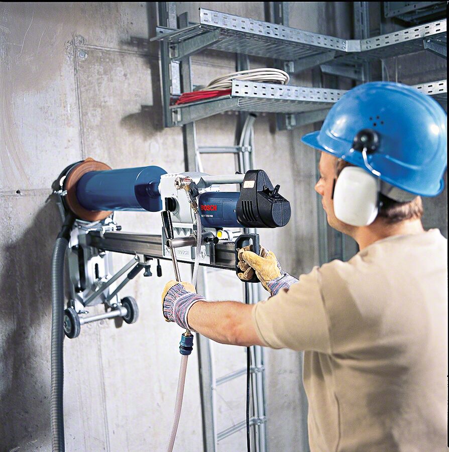 Bosch - Best Serisi Beton İçin 1 1/4'' UNC Girişli Elmas Sulu Karot Ucu 62 mm