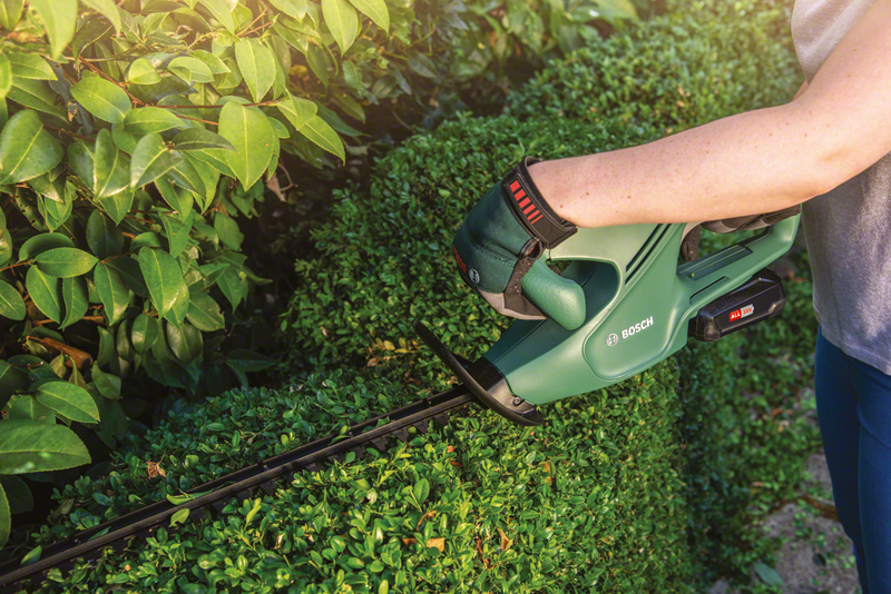 Bosch EasyHedgeCut 18-45Çit Kesme Makinesi