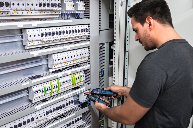 Bosch GVT 1000-15 Voltaj Test Cihazı