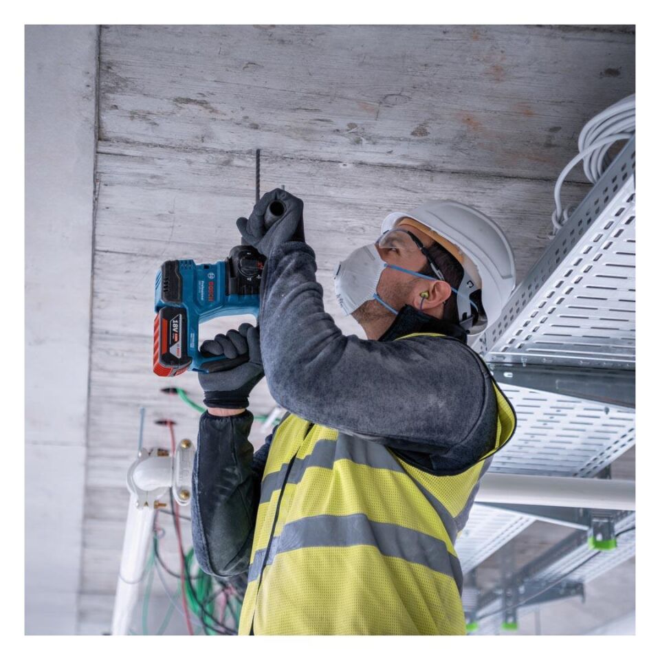 Bosch Professional GSB 18V-45 + GWS 18V-8 + GBH 18V-22 3x18V 4.0Ah Akülü Kombo Kit